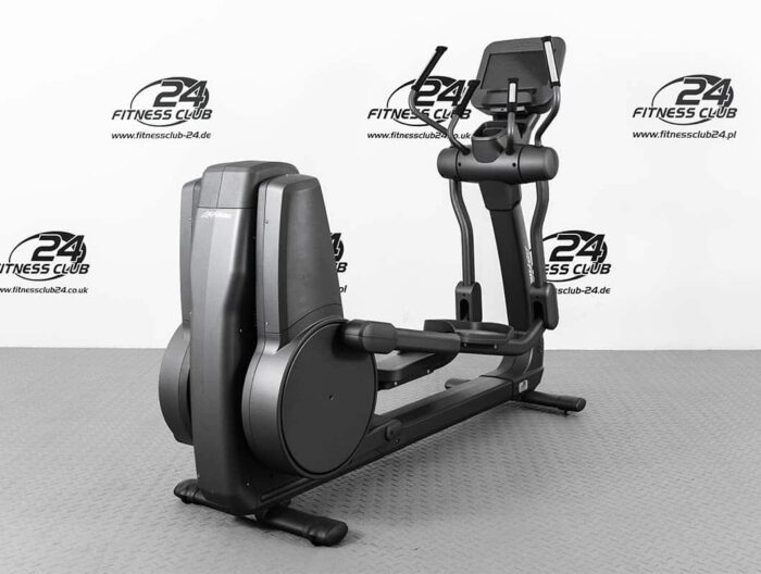 Fitness_Club_24_Life_Fitness_95x_Discover_Se