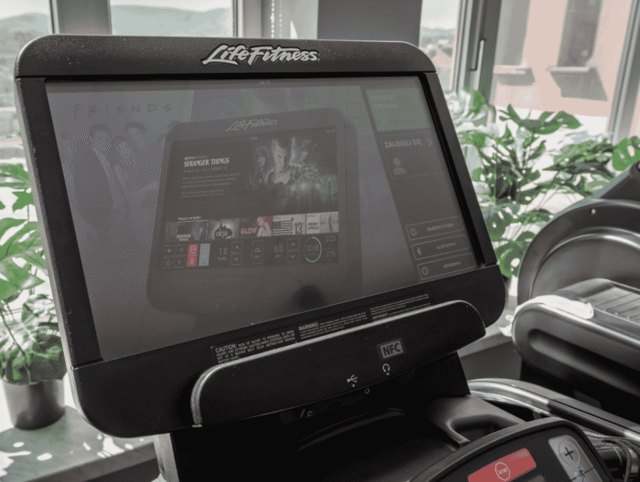 Fitness_Club_24_Life_Fitness_Elevation_Discover_SE3HD