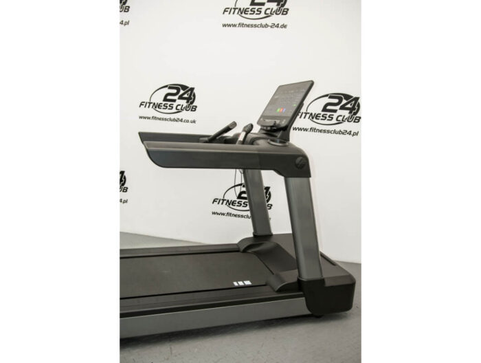 Fitness_Club_24_Life_Fitness_Integrity_SL