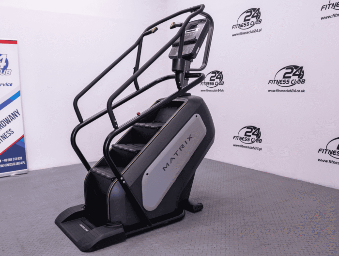 Fitness_Club_24_Matrix_Performance_Led_Console_Climbill