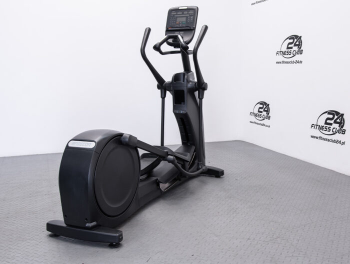 Fitness_Club_24_Precor_efx_635_p30