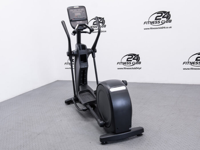 Fitness_Club_24_Precor_efx_635_p30