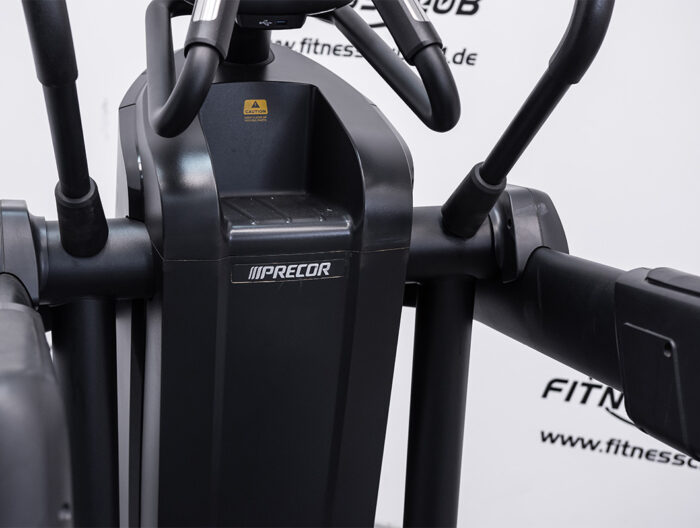 Fitness_Club_24_Precor_AMT_733_P31_Open_Stride